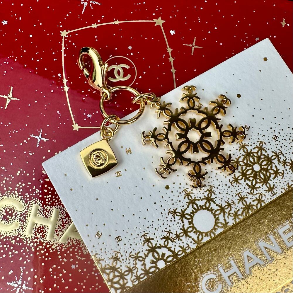 Chanel snowflake beauty charm NEW bag charm or necklace pendant